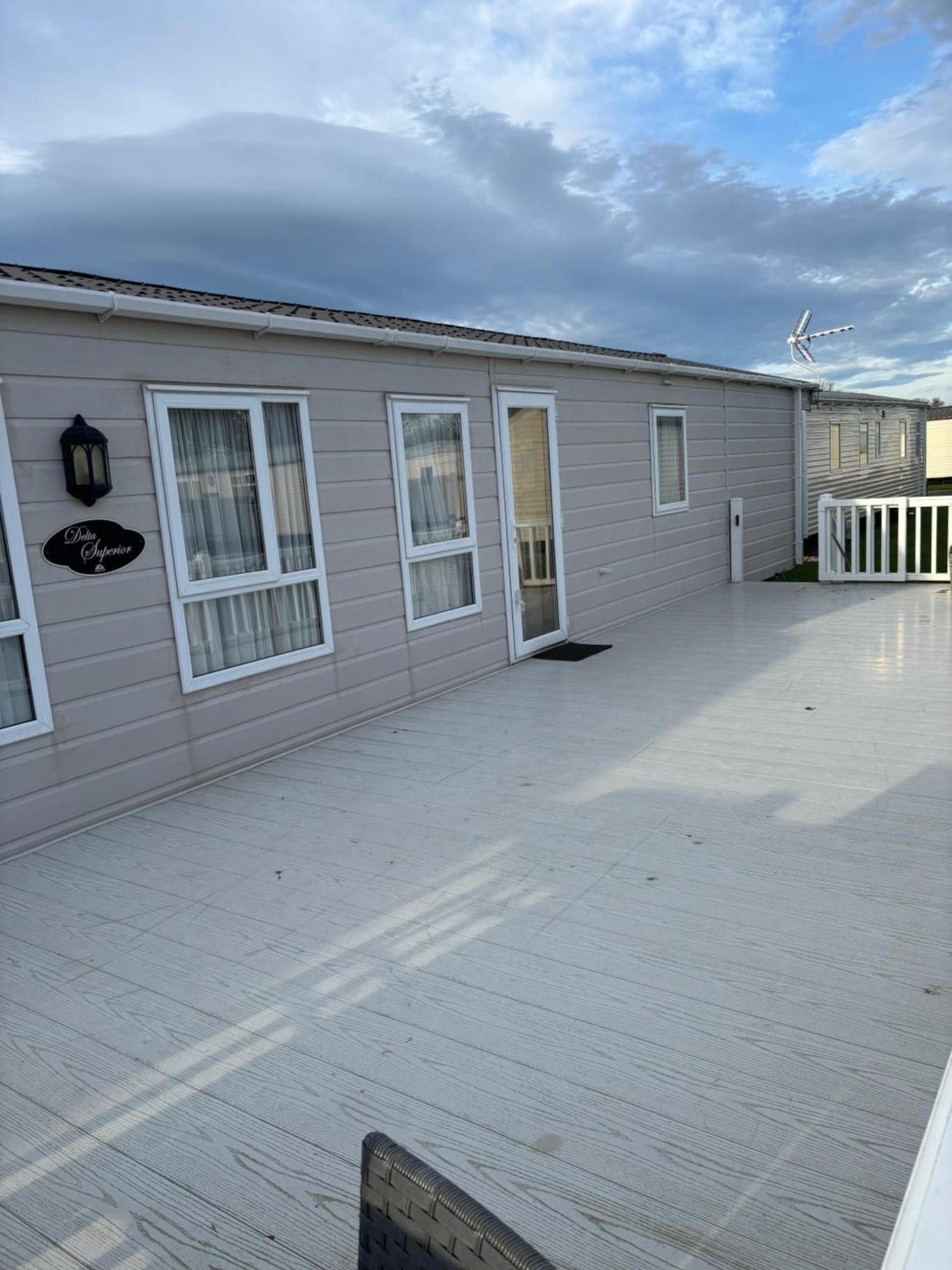 Butterfly Lane Holidays At Marine, Rhyl Exterior photo