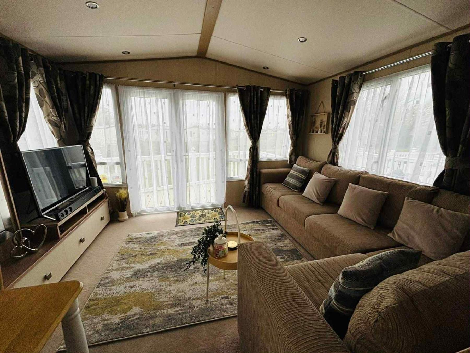Butterfly Lane Holidays At Marine, Rhyl Room photo